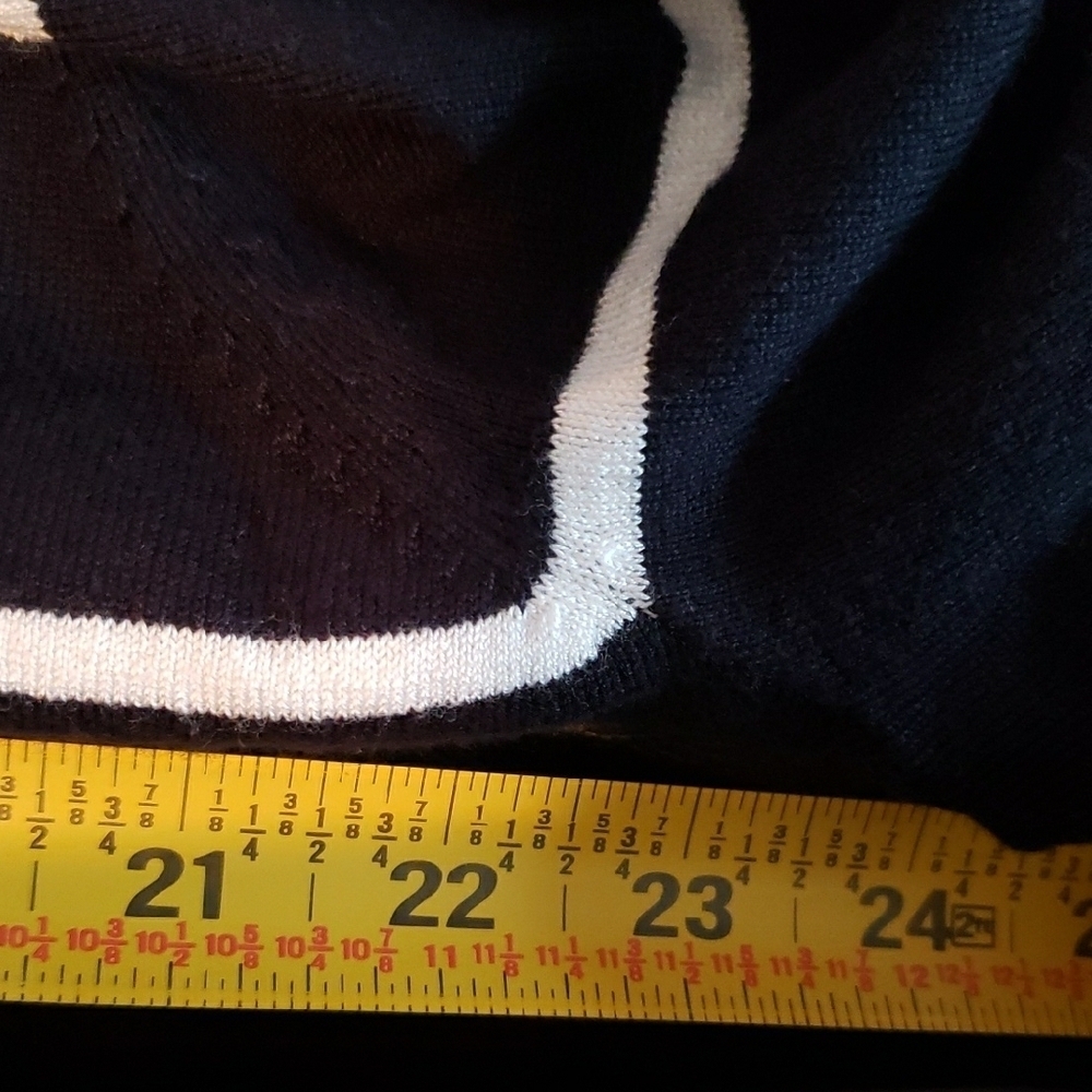 41 Hawthorn Black and White Long Sleeve Sweater - Picture 5 of 5